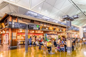 中部国際空港のちょうちん横丁