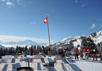 スイスの山小屋前の景色