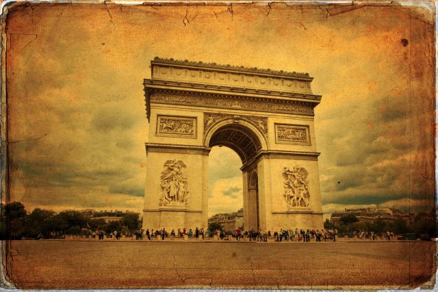 凱旋門の観光情報（歴史・料金・行き方・営業時間） - HowTravel