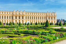 exterior of the Palace of Versailles in paris