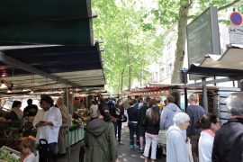 Marche Raspail in Paris