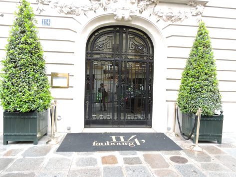 Le 114 Faubourg in Paris