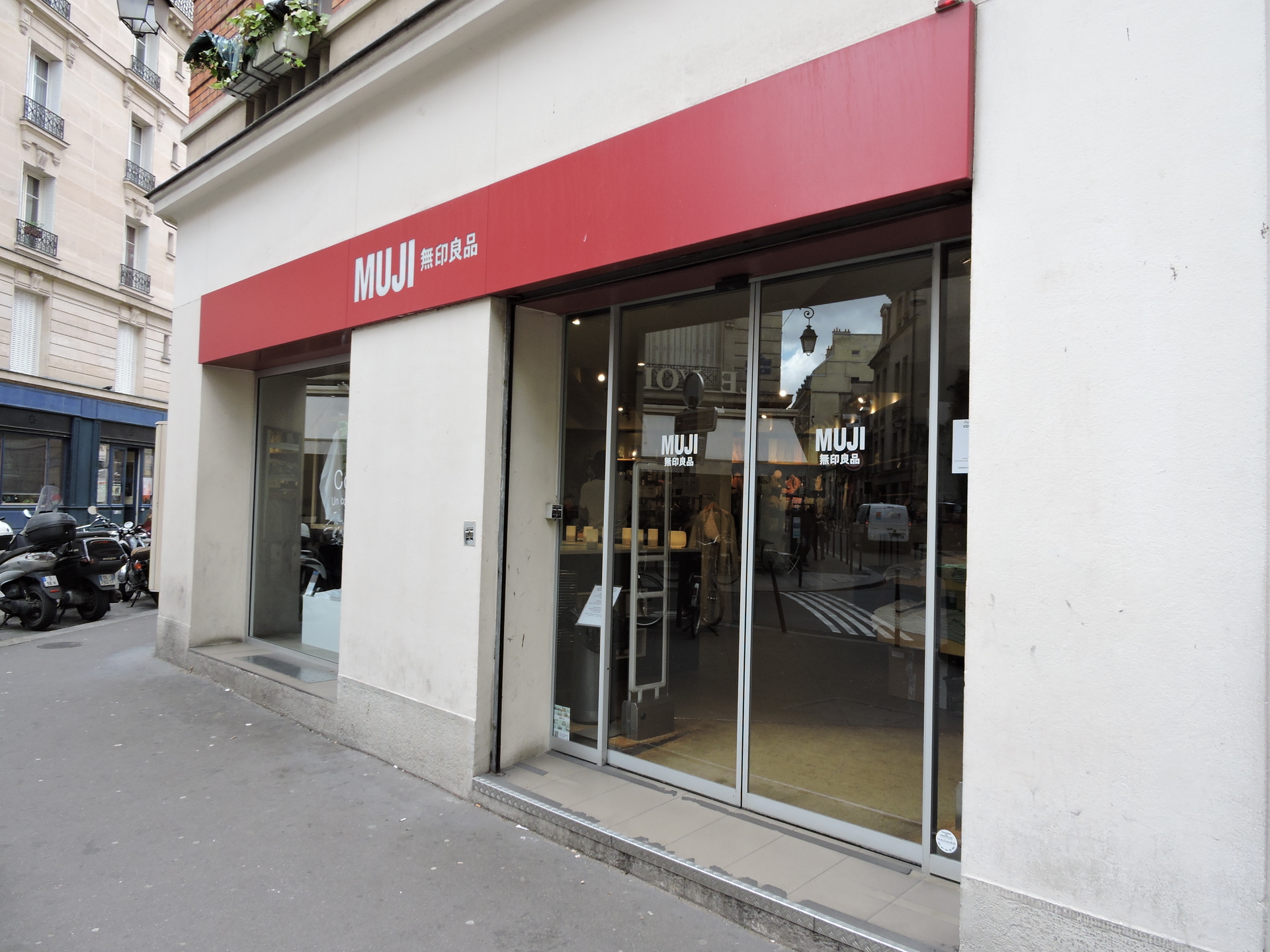 Muji 47 Rue Des Francs Bourgeois 75004 Paris