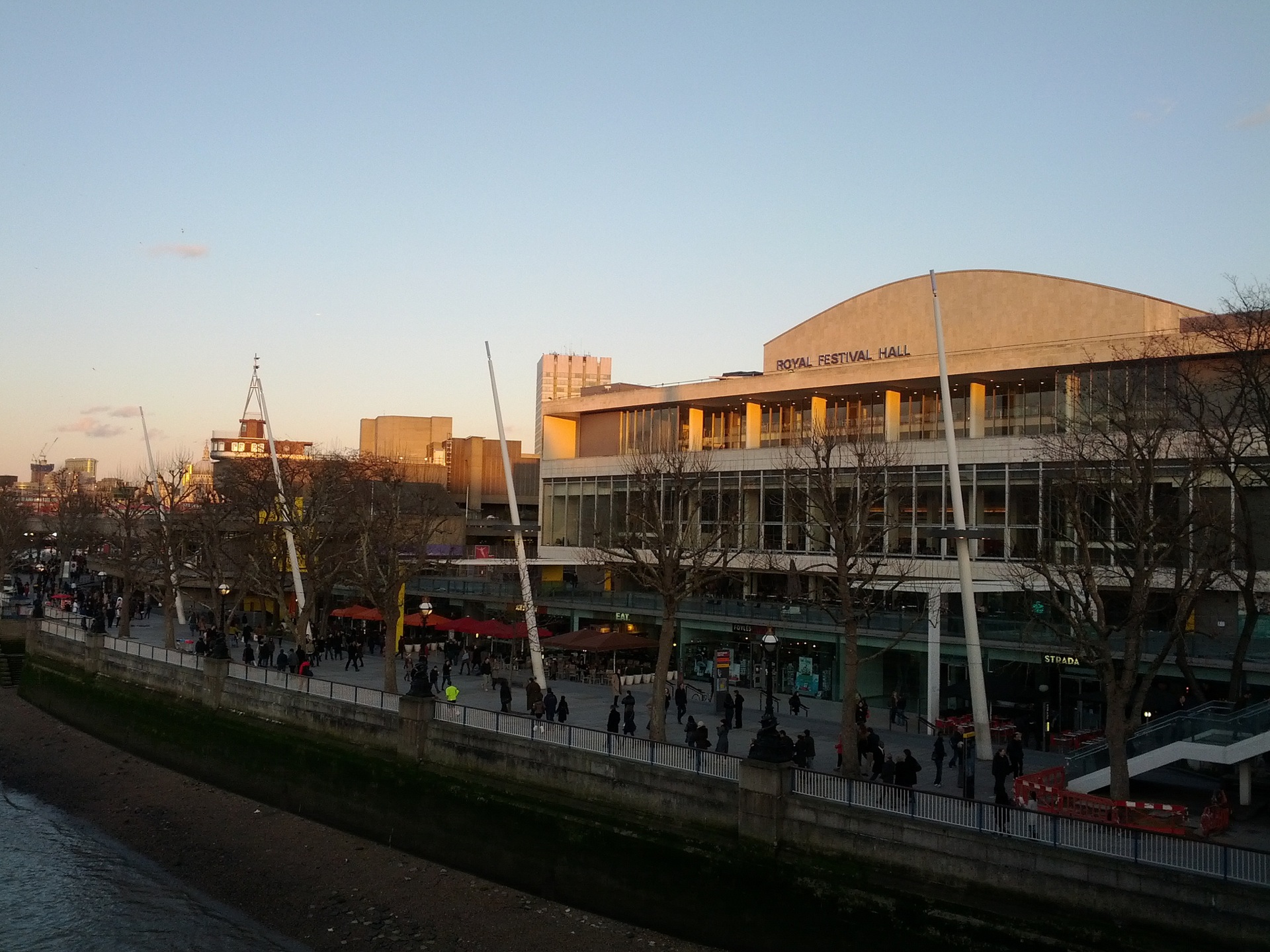 ロイヤル フェスティバル ホールの観光情報 料金 行き方 営業時間 Howtravel