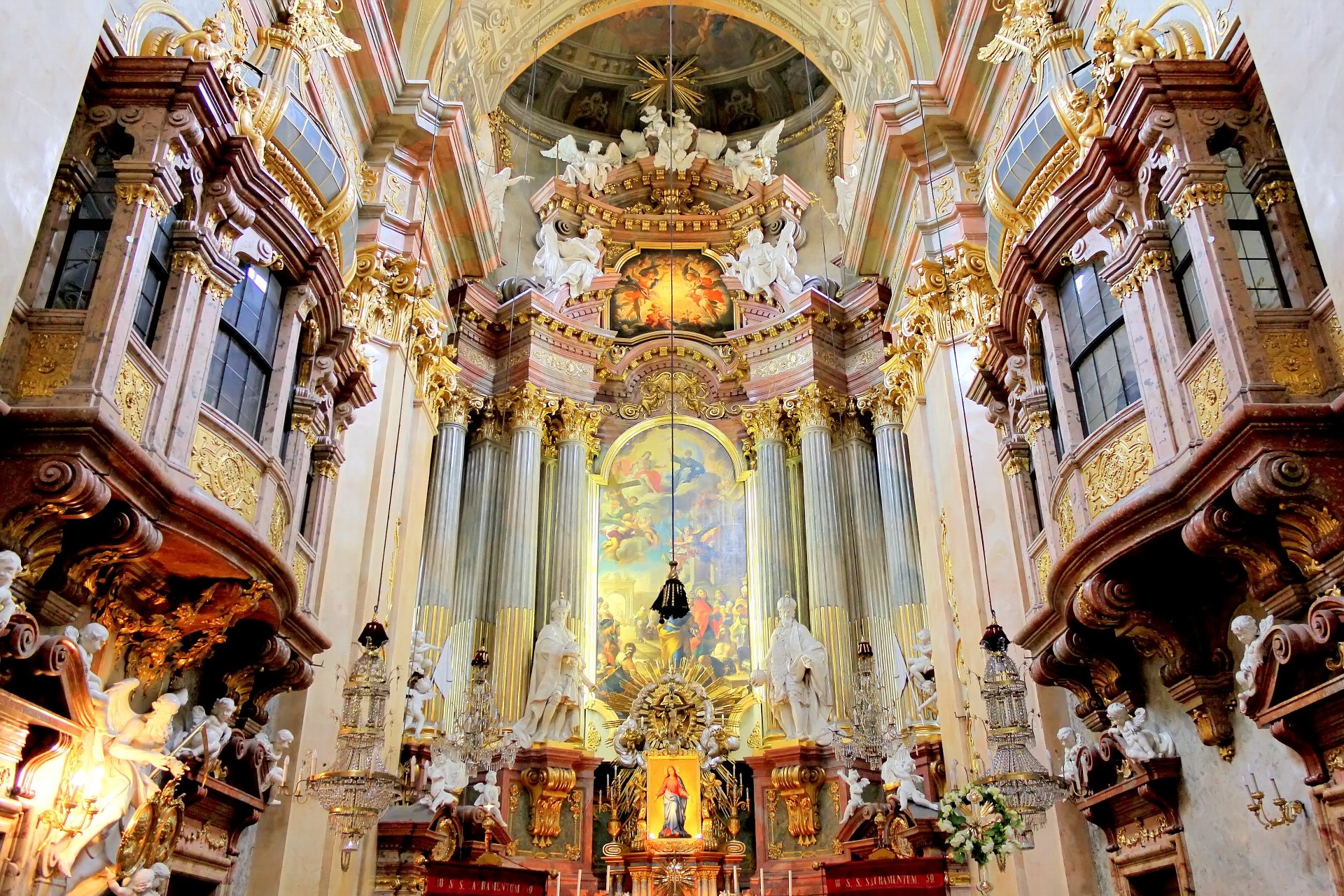 ウィーンのペーター教会の観光情報 歴史 料金 行き方 営業時間 Howtravel