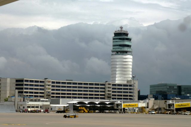 ウィーン国際空港と市内へのアクセス方法 Howtravel