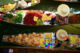 Damnoen Saduak floating market