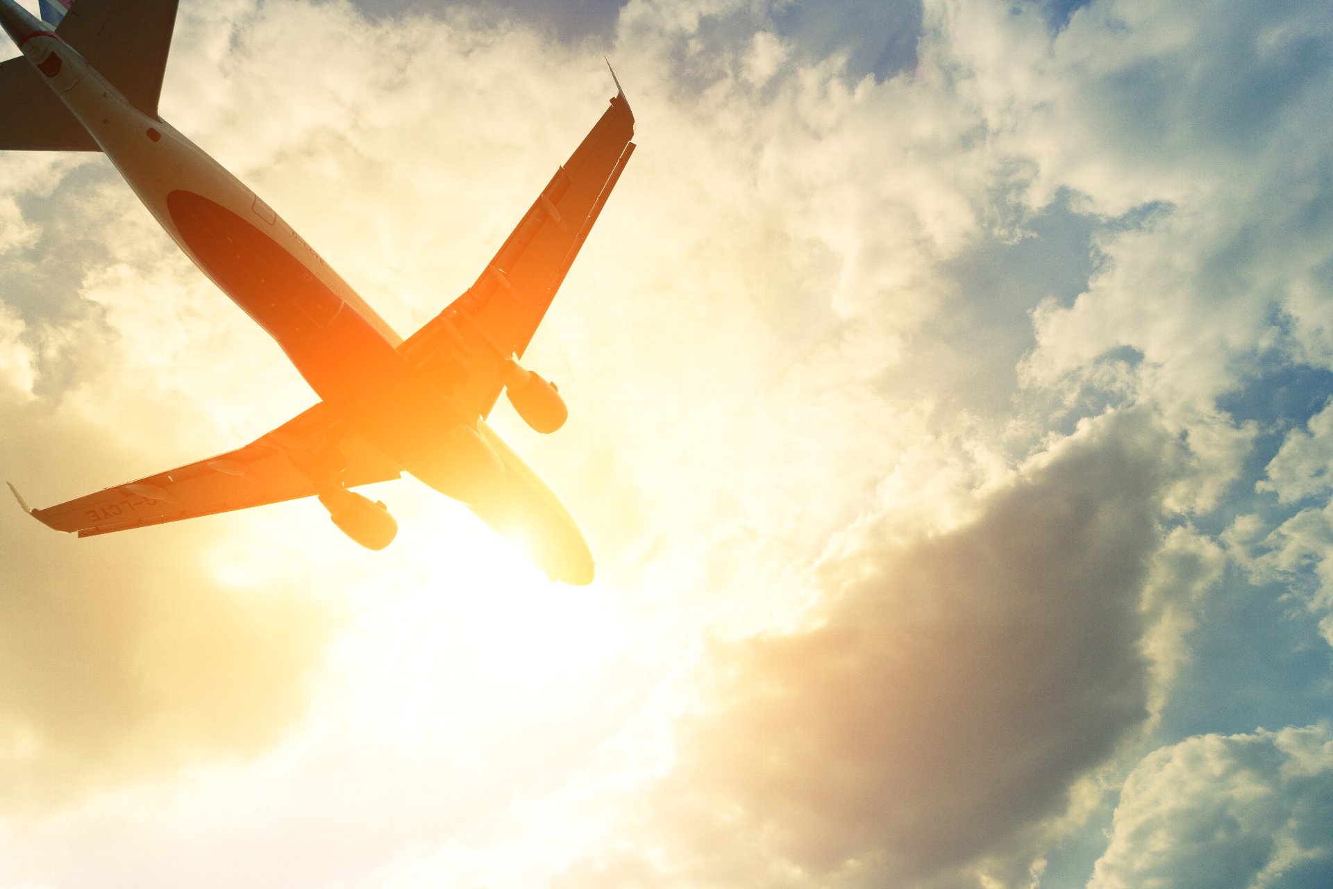 ロンドンのスタンステッド空港と市内へのアクセス Howtravel ロンドンのスタンステッド空港と市内へのアクセス Howtravel