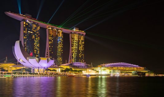 マリーナベイサンズの夜景