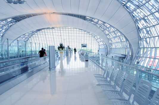 バンコクのスワンナプーム国際空港と市内へのアクセス方法 Howtravel バンコクのスワンナプーム国際空港と市内へのアクセス方法 Howtravel