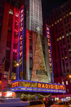 ラジオシティ ミュージックホールのクリスマス仕様