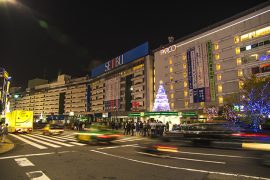 池袋駅東口