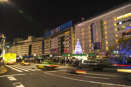 池袋駅東口